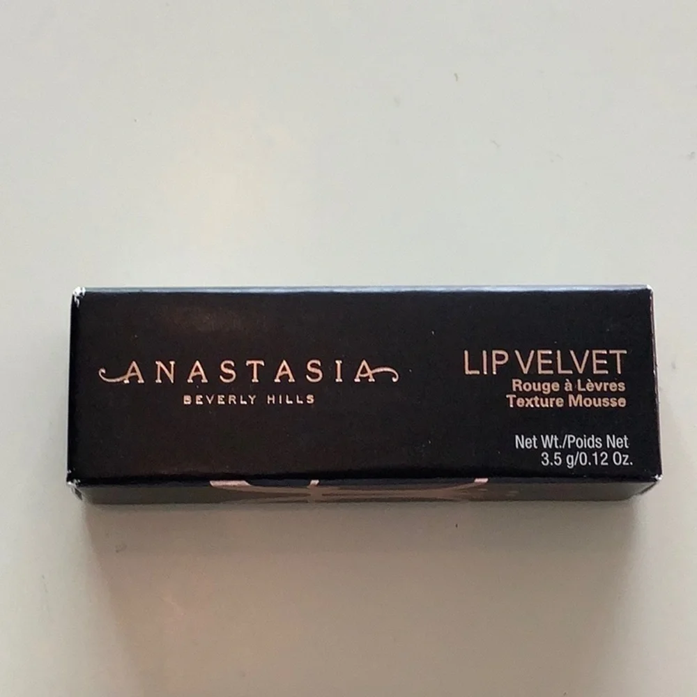 Anastasia Beverly Hills   Lip Velvet Full-Pigment Lip Mousse